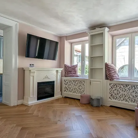 Sun Apartment